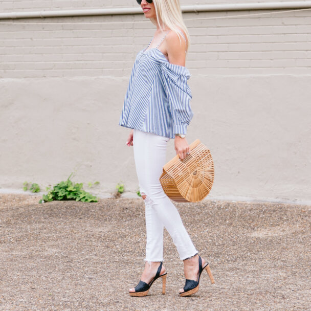 black heels - heel with ankle strap - peep toe heels - wooden sole heels - black sunnies - black aviator sunglasses