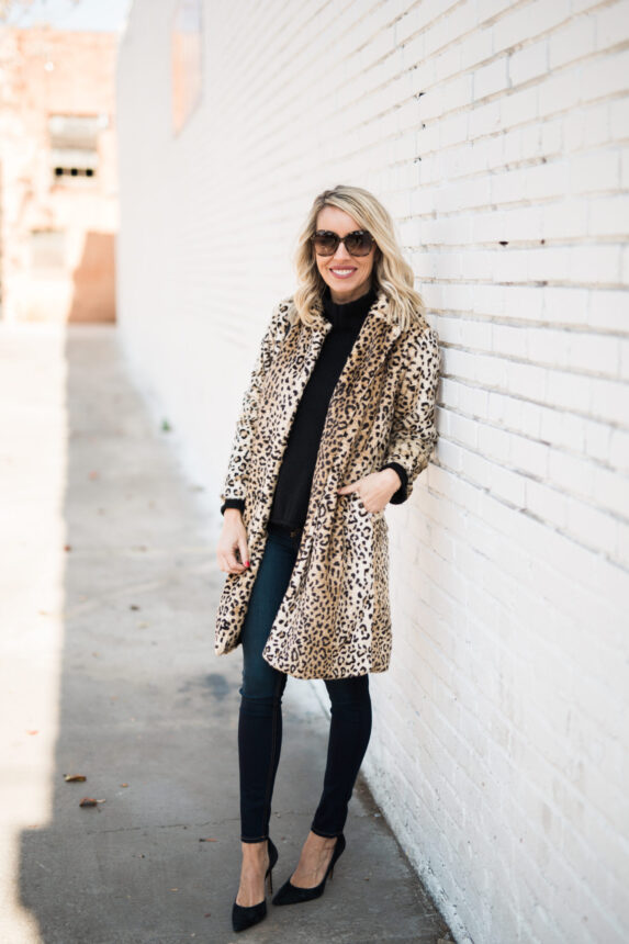 winter outfit - winter fashion - everyday outfit for cold weather - casual winter look - fashion trends - faux fur trend - jaime shrayber