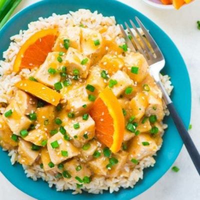 How to easily make crockpot orange chicken at home