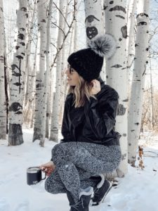 Park city utah late November winter lululemon athleisure outfit