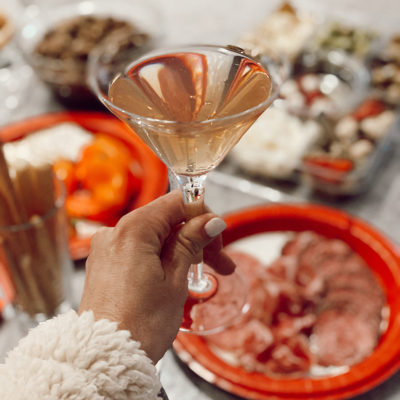 french 77 cocktail elderflower recipe for holiday parties