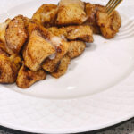 dessert breakfast recipe using few ingredients - cinnamon roll monkey bread