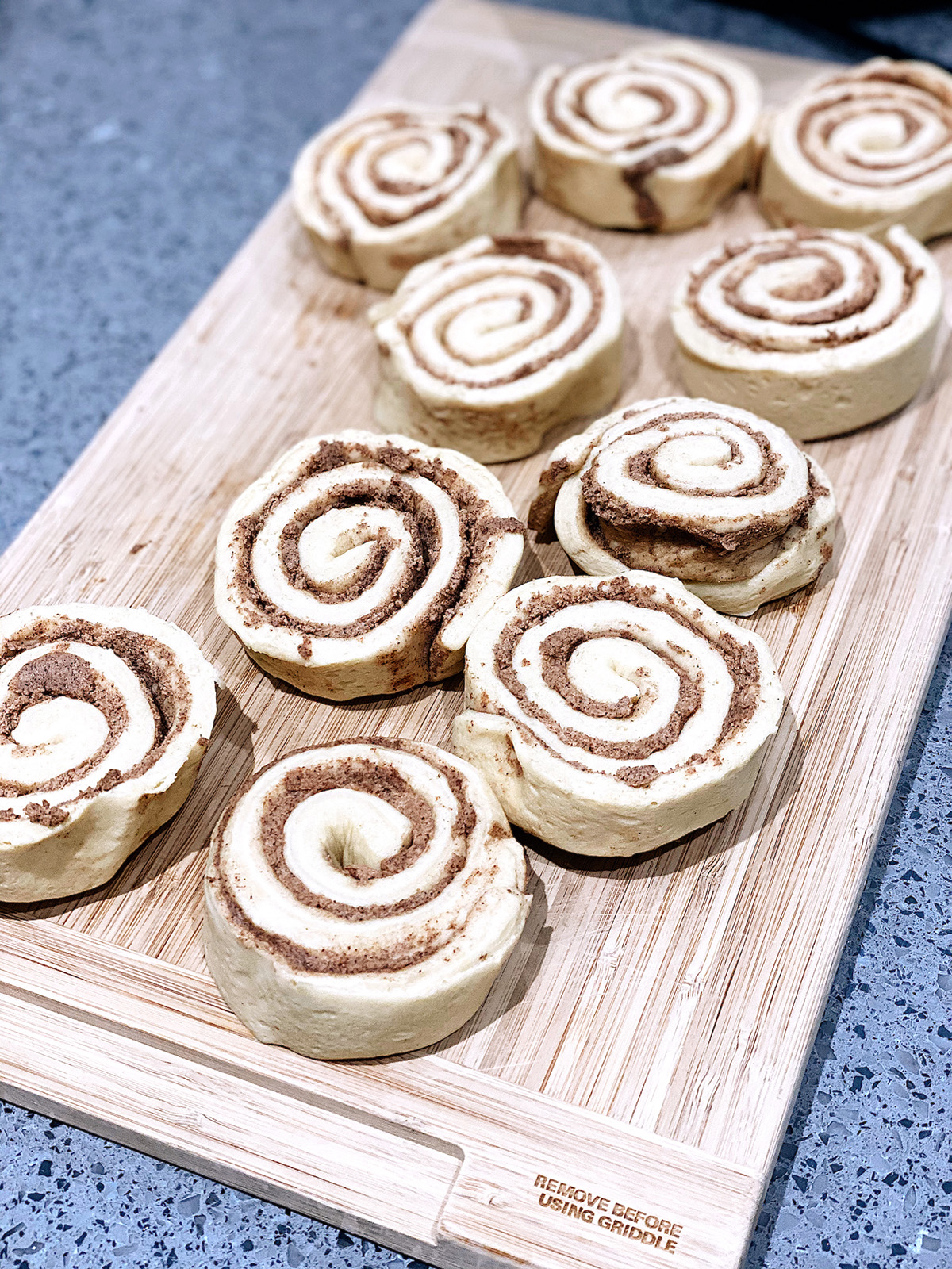 cinnamon roll monkey bread recipe using slow cooker crockpot