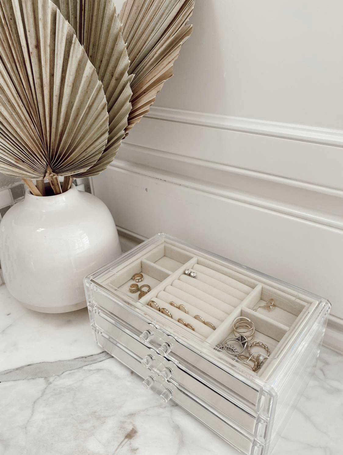 amazon neutral clear minimalist jewelry organizer