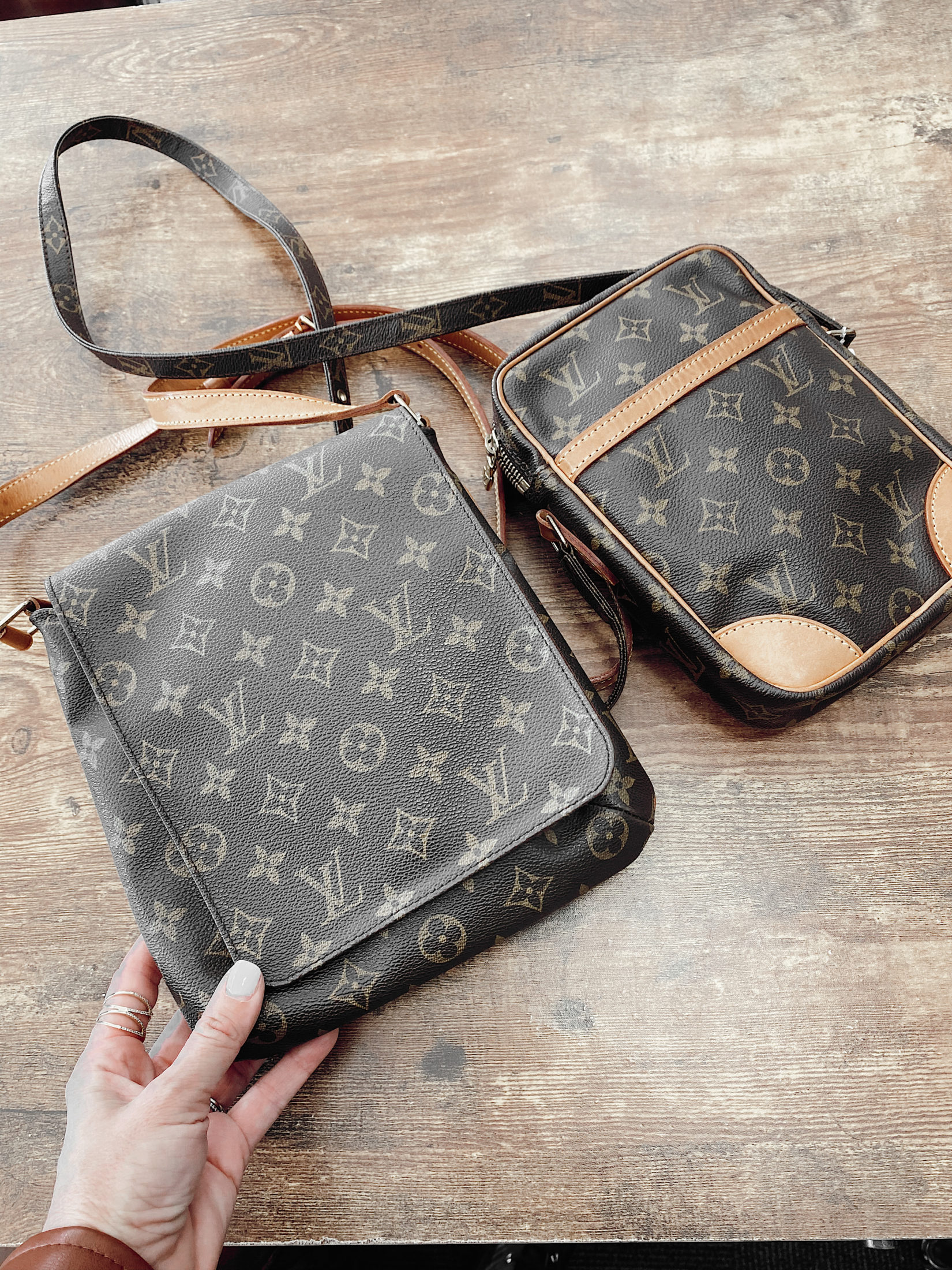 authentic preowned louis vuitton monogram crossbody messenger bag at keeks dallas