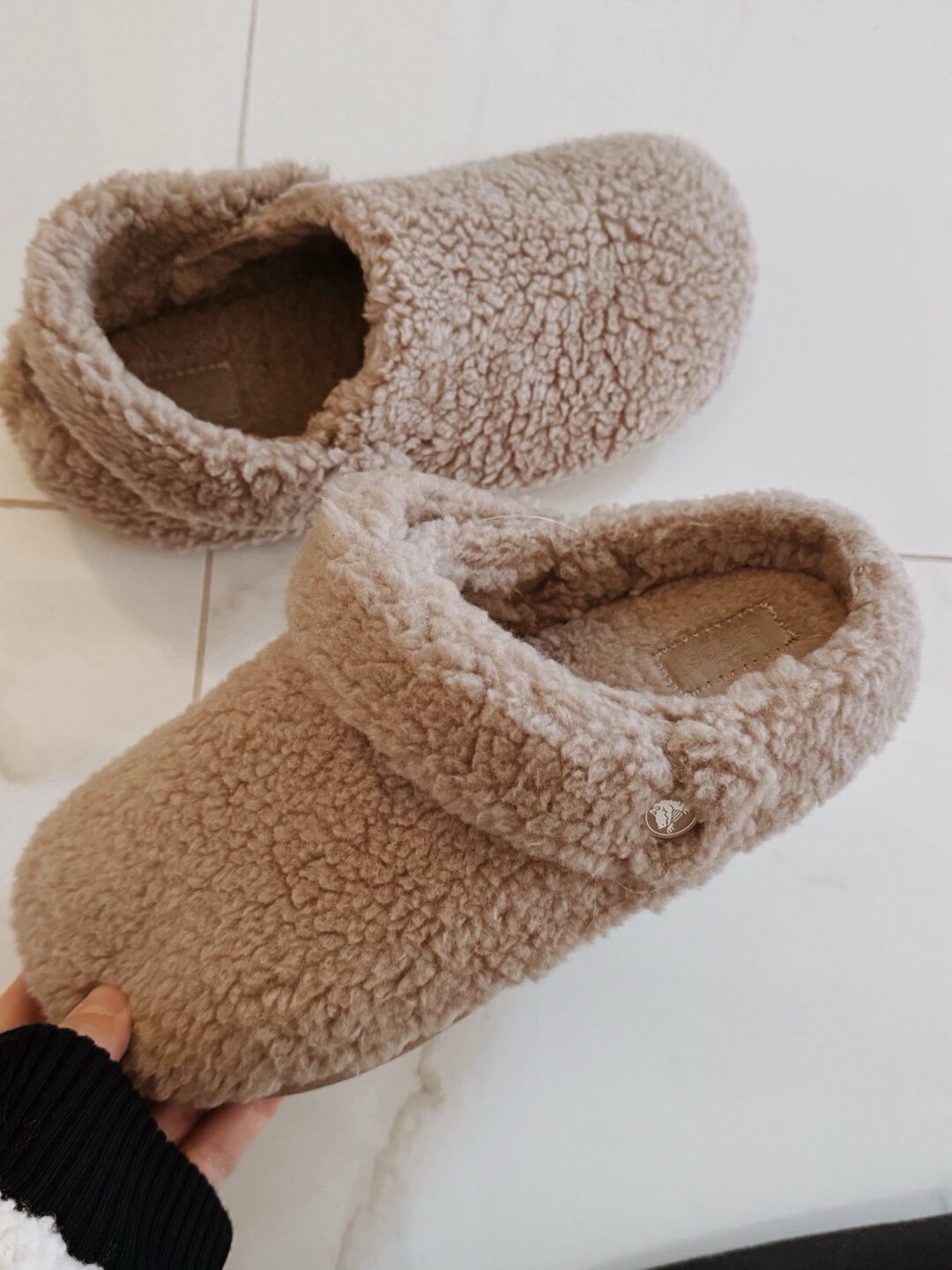 slippers